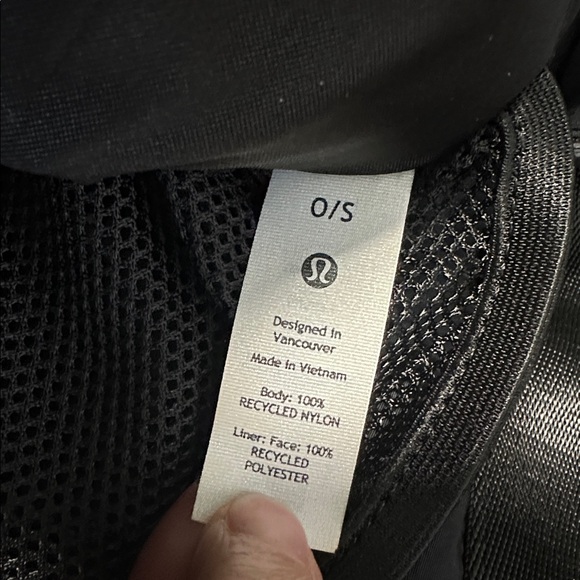 🌴 Lululemon Clean Lines Tote - Picture 6 of 6